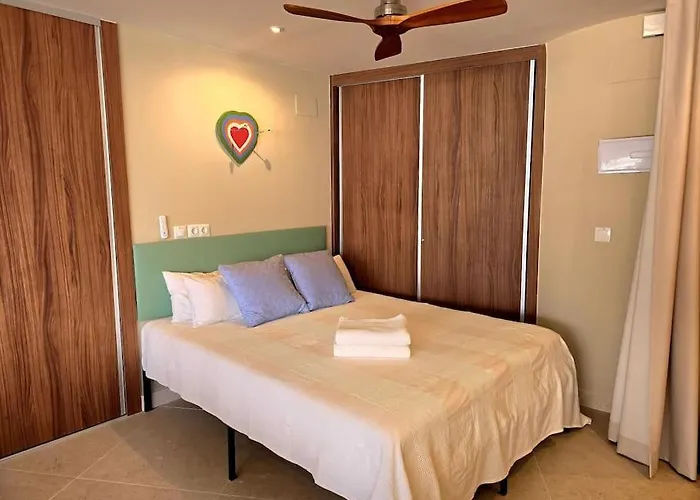 아파트 Miami Solstice With Breathtaking Views By Namaste Elite 토레몰리노스