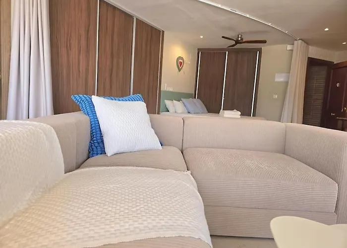 Miami Solstice With Breathtaking Views By Namaste Elite 토레몰리노스